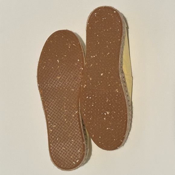 Toms Espadrilles In Yellow, Never Worn. - Picture 5 of 5
